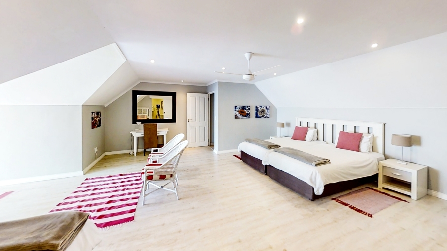 9 Bedroom Property for Sale in Shelley Point Western Cape